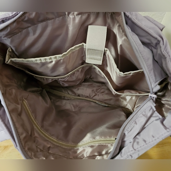 Lavender Travel Puffer Tote - Picture 4 of 6